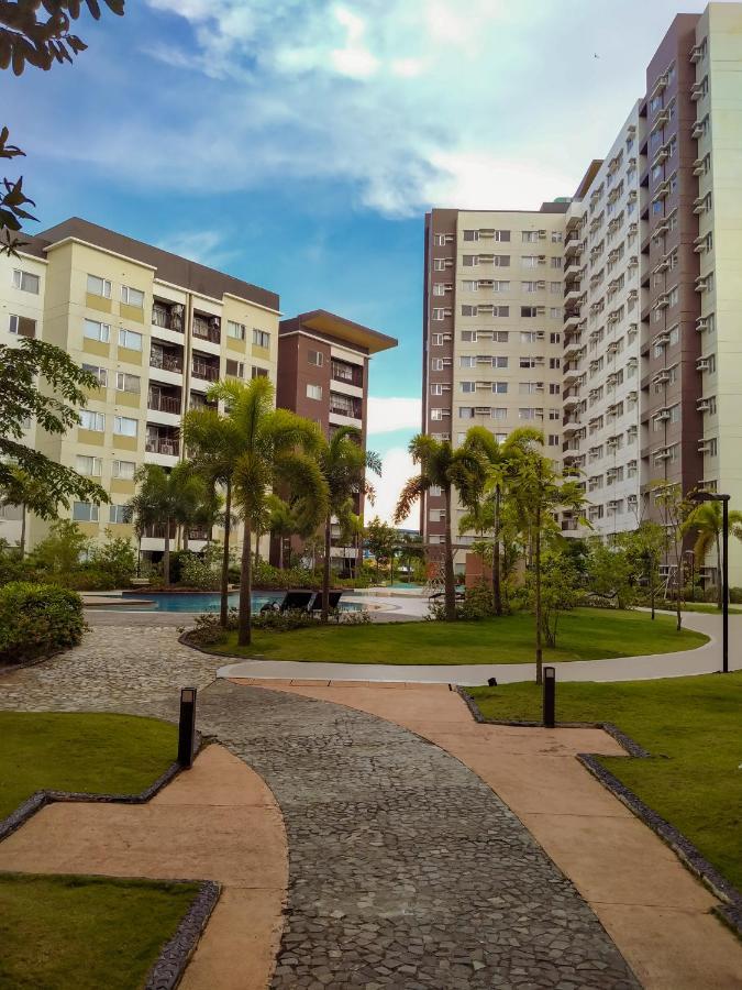 Spacious 2 Bedroom Condo Unit For Rent 伊洛伊洛 外观 照片