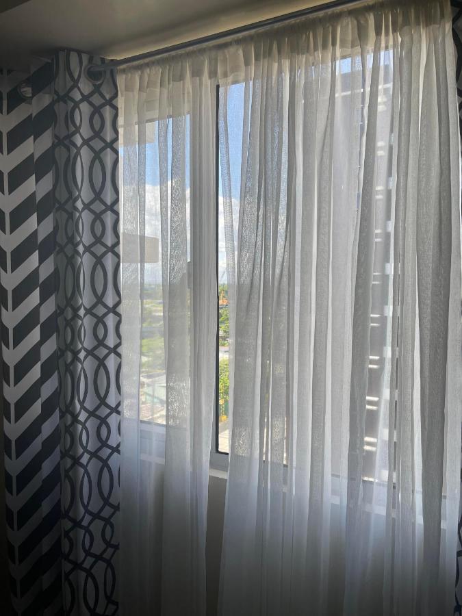 Spacious 2 Bedroom Condo Unit For Rent 伊洛伊洛 外观 照片