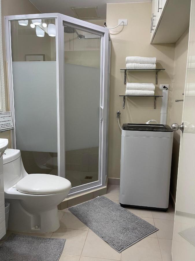 Spacious 2 Bedroom Condo Unit For Rent 伊洛伊洛 外观 照片