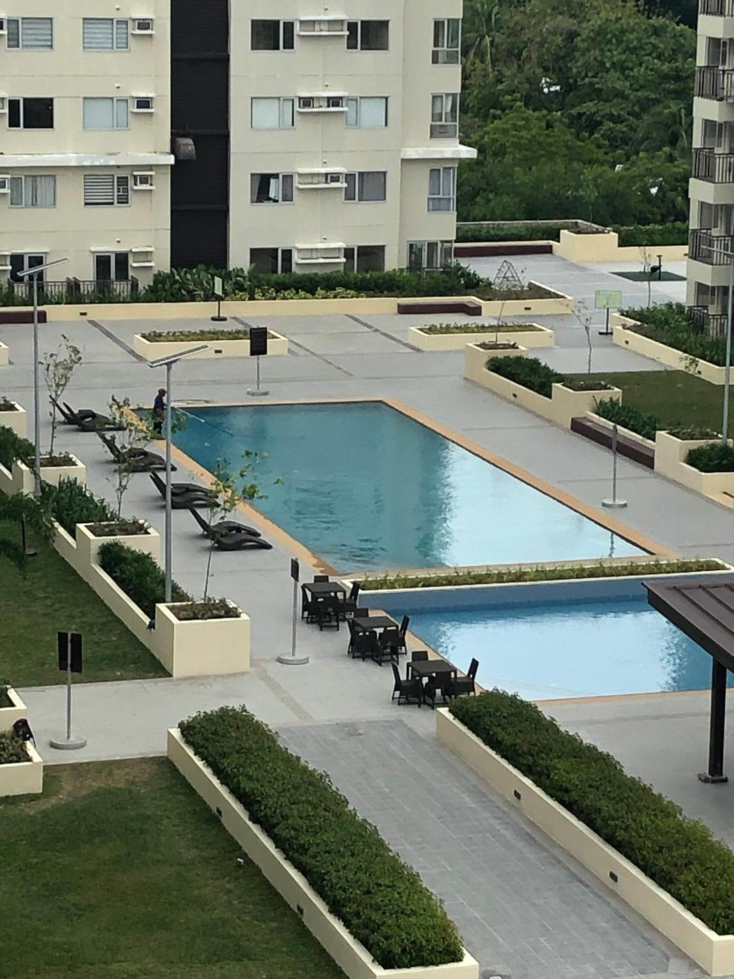 Spacious 2 Bedroom Condo Unit For Rent 伊洛伊洛 外观 照片