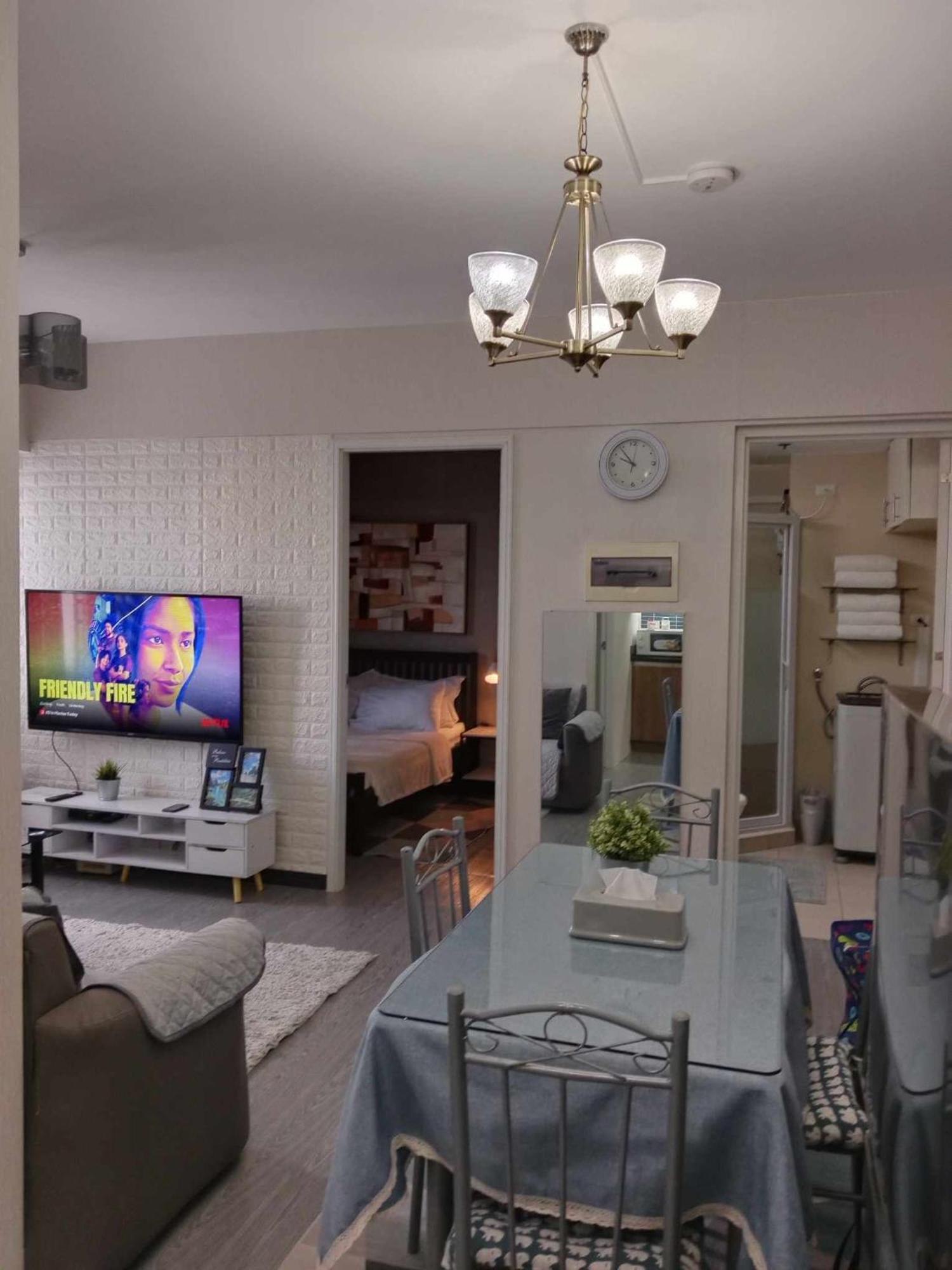 Spacious 2 Bedroom Condo Unit For Rent 伊洛伊洛 外观 照片