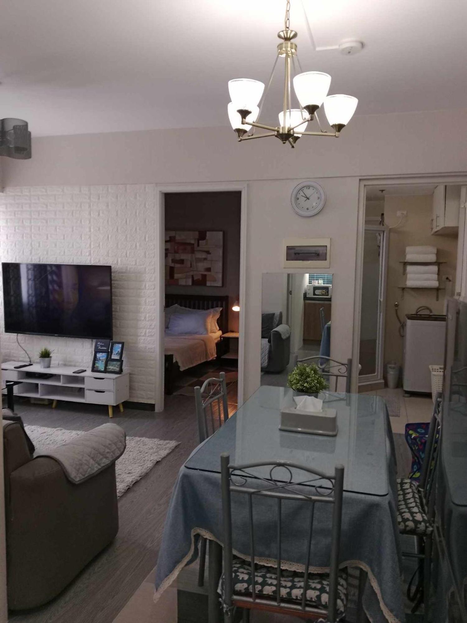 Spacious 2 Bedroom Condo Unit For Rent 伊洛伊洛 外观 照片