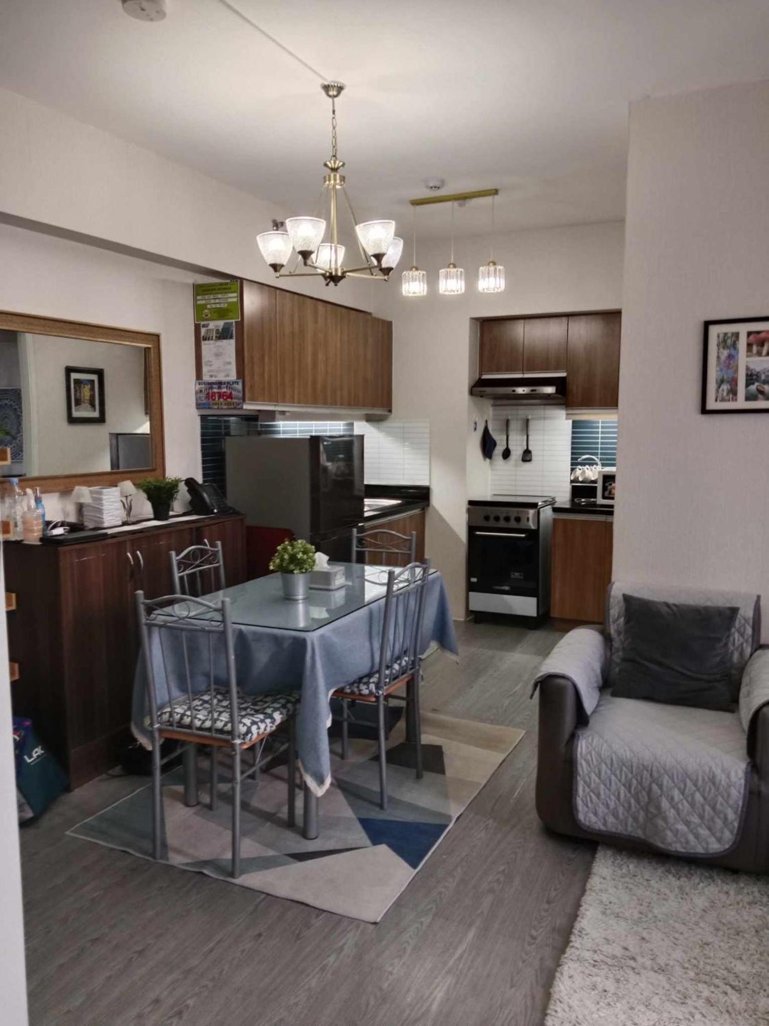 Spacious 2 Bedroom Condo Unit For Rent 伊洛伊洛 外观 照片