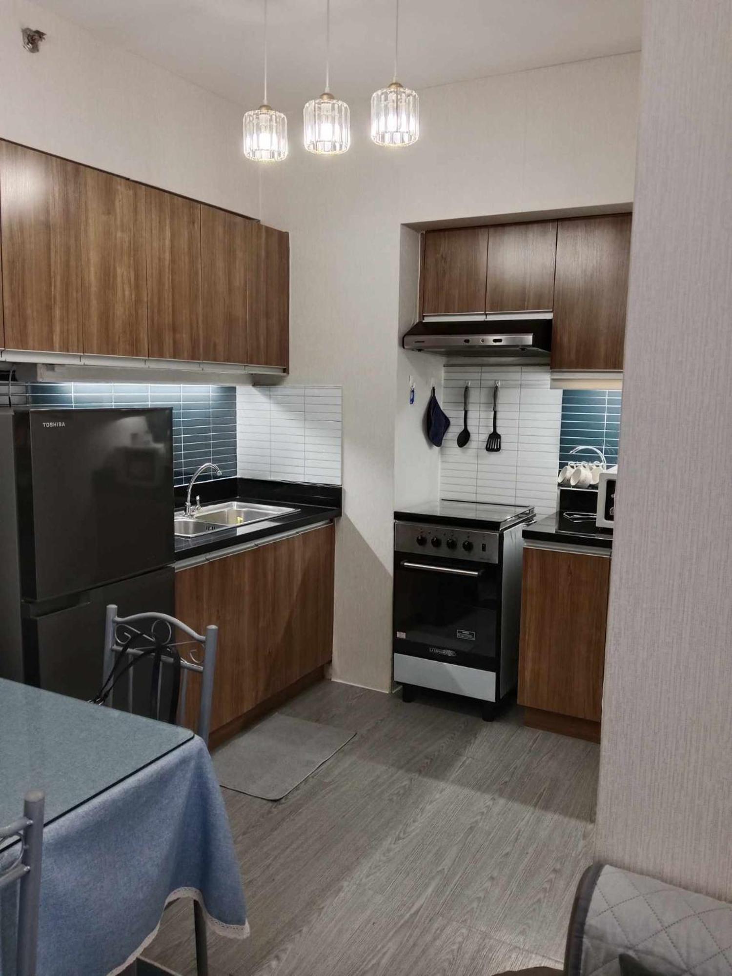 Spacious 2 Bedroom Condo Unit For Rent 伊洛伊洛 外观 照片